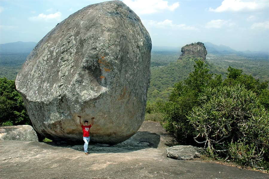 Pidurangala Rock